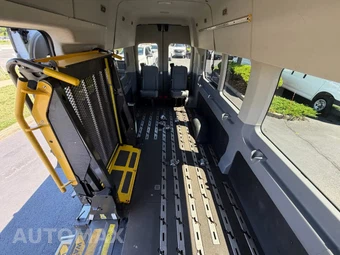 2019 Ford Transit 350 HD Passenger Van XL DRW High Roof 147.6" WB - miniatura 47