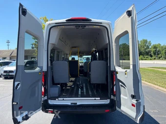 2019 Ford Transit 350 HD Passenger Van XL DRW High Roof 147.6" WB - miniatura 50