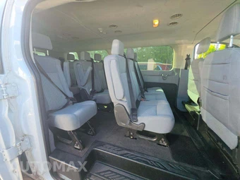 2019 Ford Transit 350 Passenger Van XLT w/RH Swing-Out Doors Low Roof 147.6" WB - miniatura 17
