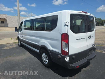 2019 Ford Transit 350 Passenger Van XLT w/RH Swing-Out Doors Low Roof 147.6" WB - miniatura 2