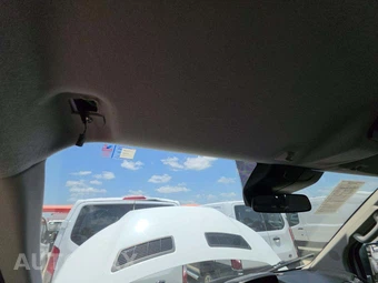 2019 Ford Transit 350 Passenger Van XLT w/RH Swing-Out Doors Low Roof 147.6" WB - miniatura 24