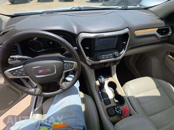 2019 GMC Acadia Denali 5SA - miniatura 10
