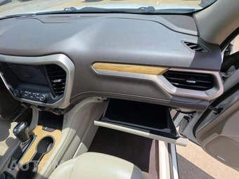 2019 GMC Acadia Denali 5SA - miniatura 20