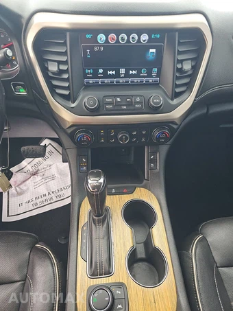 2019 GMC Acadia Denali 5SA - miniatura 11