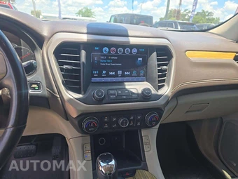 2019 GMC Acadia Denali 5SA – miniatura 7