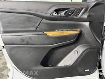 2019 GMC Acadia Denali 5SA - miniatura 43
