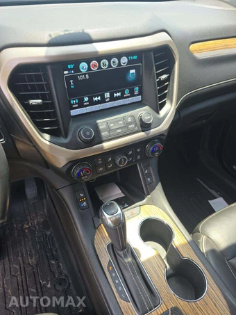 2019 GMC Acadia Denali 5SA – miniatura 10