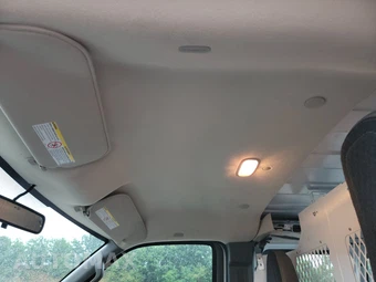 2019 GMC Savana 2500 Cargo Van 1WT 135.0" WB - miniatura 17