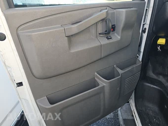 2019 GMC Savana 2500 Cargo Van 1WT 135.0" WB - miniatura 9