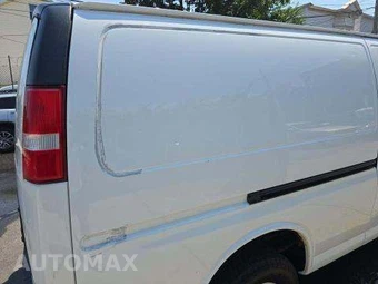 2019 GMC Savana 3500 Cargo Van 1WT - miniatura 32