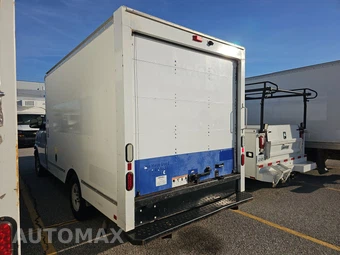 2019 GMC Savana 3500 Cutaway 1WT – miniatura 6