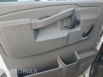 2019 GMC Savana 3500 Cutaway 1WT – miniatura 9