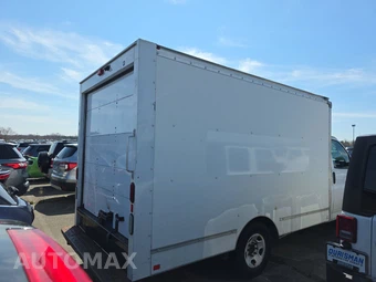 2019 GMC Savana 3500 Cutaway 1WT – miniatura 4
