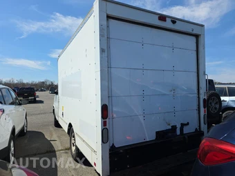 2019 GMC Savana 3500 Cutaway 1WT – miniatura 6