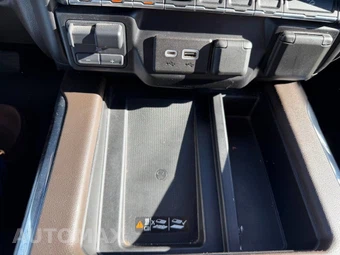 2019 GMC Sierra 1500 Denali Crew Cab Medium Bed - miniatura 33
