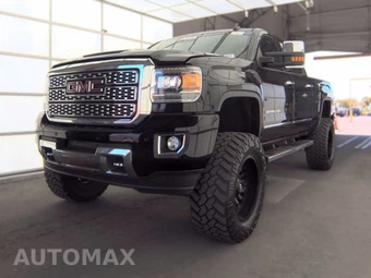 2019 GMC Sierra 2500 Denali HD Crew Cab Medium Bed 5SA