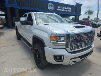 2019 GMC Sierra 3500 Denali HD Crew Cab Long Bed 5SA - miniatura 4