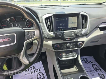 2019 GMC Terrain SLT 4SA – miniatura 10