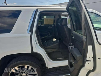 2019 GMC Yukon Denali 5SA - miniatura 14