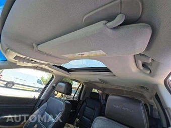 2019 GMC Yukon Denali 5SA - miniatura 12