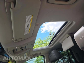 2019 GMC Yukon Denali 5SA - miniatura 11