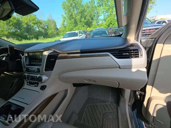 2019 GMC Yukon Denali 5SA - miniatura 17