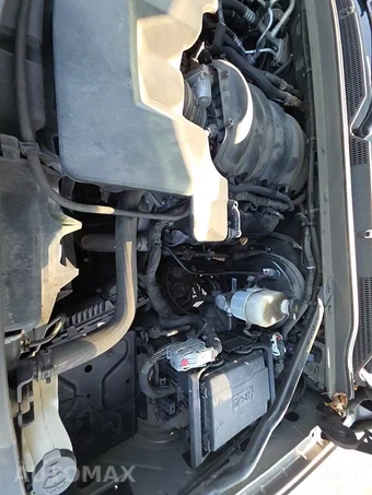 2019 GMC Yukon Denali 5SA - miniatura 30