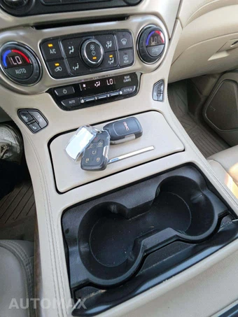 2019 GMC Yukon Denali 5SA - miniatura 5