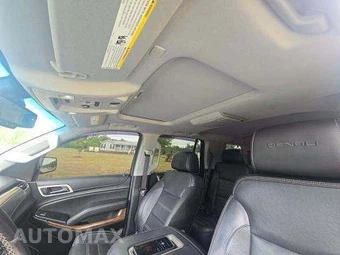 2019 GMC Yukon Denali 5SA - miniatura 12
