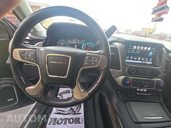 2019 GMC Yukon Denali 5SA - miniatura 10