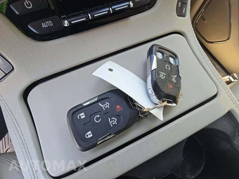 2019 GMC Yukon Denali 5SA - miniatura 5