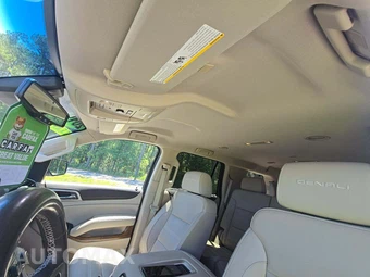 2019 GMC Yukon Denali 5SA - miniatura 8