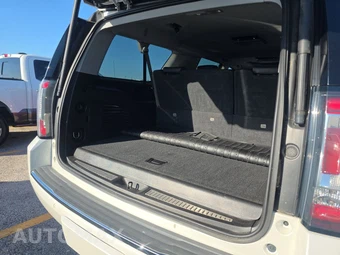 2019 GMC Yukon Denali XL 5SA - miniatura 24