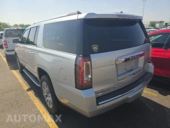 2019 GMC Yukon Denali XL 5SA - miniatura 6
