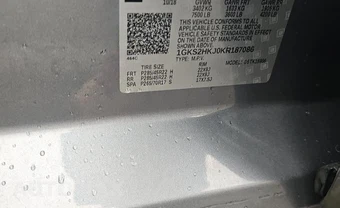 2019 GMC Yukon Denali XL 5SA - miniatura 28