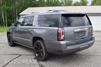 2019 GMC Yukon Denali XL 5SA - miniatura 5