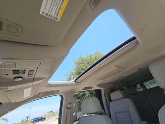 2019 GMC Yukon Denali XL 5SA - miniatura 11