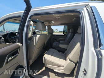 2019 GMC Yukon Denali XL 5SA - miniatura 13