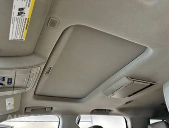 2019 GMC Yukon SLT 4SA - miniatura 14