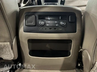 2019 GMC Yukon SLT 4SA - miniatura 26