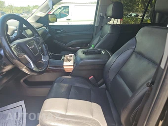 2019 GMC Yukon SLT 4SA - miniatura 7