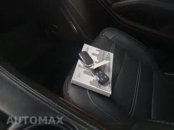 2019 GMC Yukon XL SLT 4SA - miniatura 24