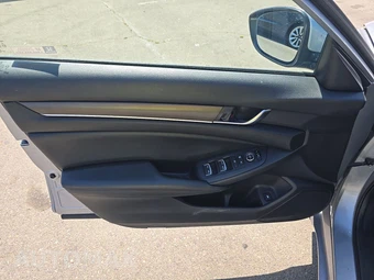 2019 Honda Accord Hybrid - miniatura 9