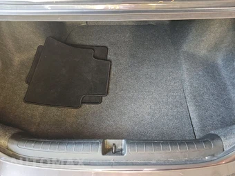 2019 Honda Accord Hybrid EX-L - miniatura 16