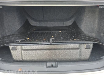 2019 Honda Accord Hybrid Touring - miniatura 16