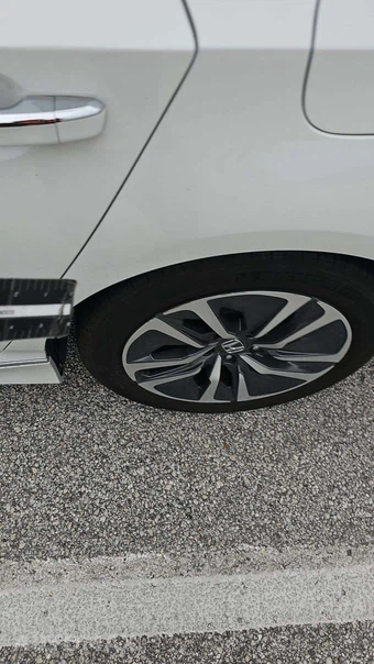 2019 Honda Accord Hybrid Touring - miniatura 20