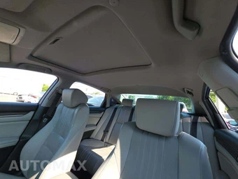 2019 Honda Accord Sedan Touring 2.0T - miniatura 11
