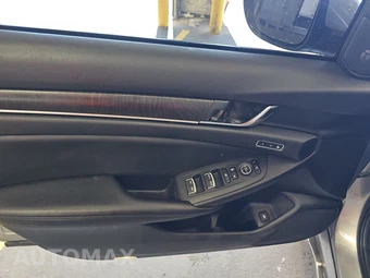 2019 Honda Accord Sedan Touring 2.0T - miniatura 9