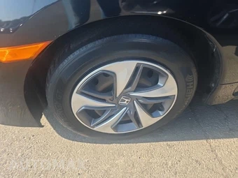 2019 Honda Civic Sedan LX - miniatura 8