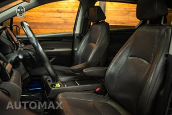 2019 Honda Odyssey Elite 118.1" WB - miniatura 10